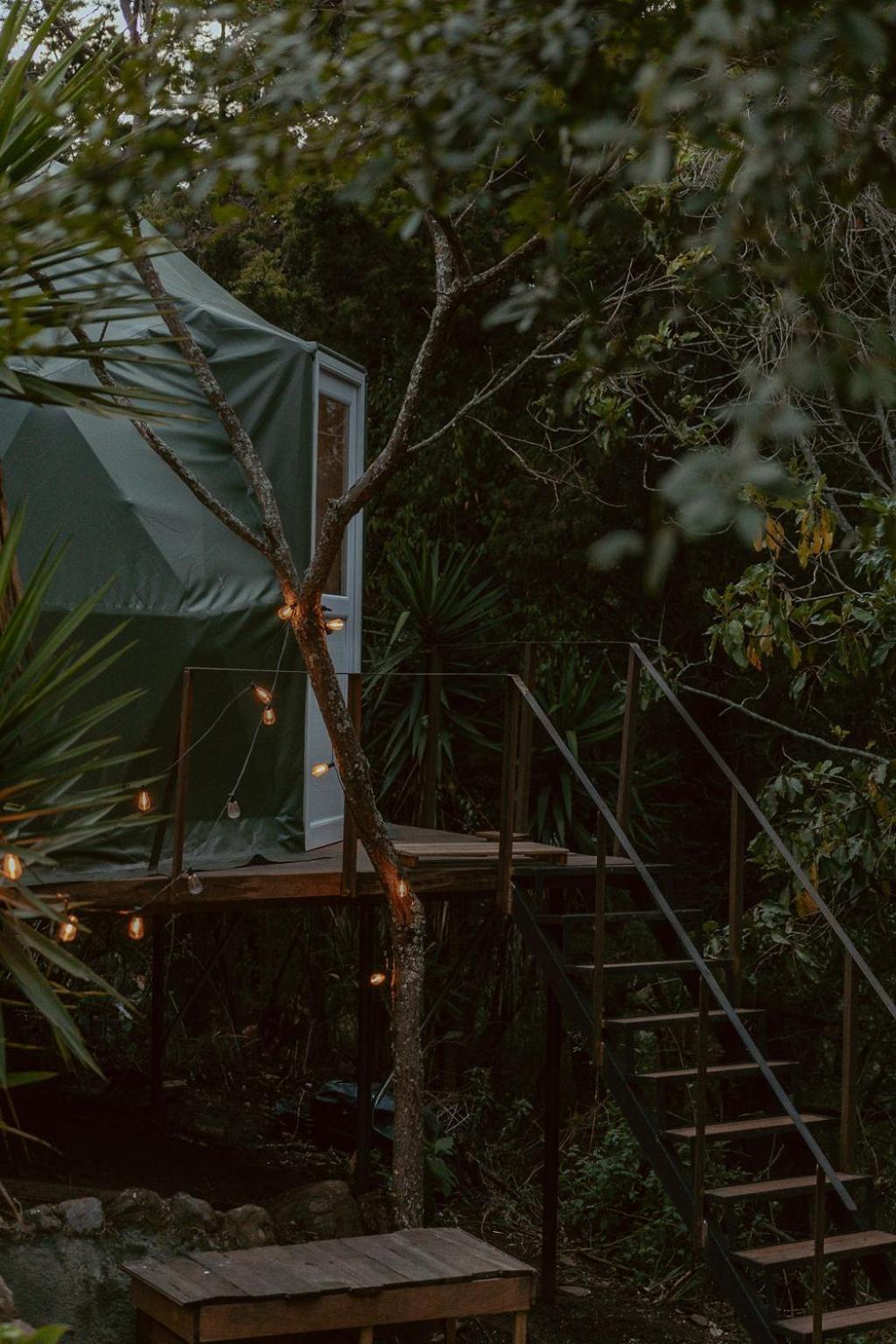 Las Cupulas At Earth Lodge Antigua Екстер'єр фото